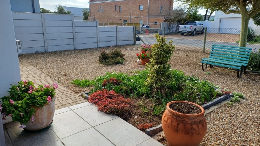 3 Bedroom Property for Sale in Britannia Bay Western Cape